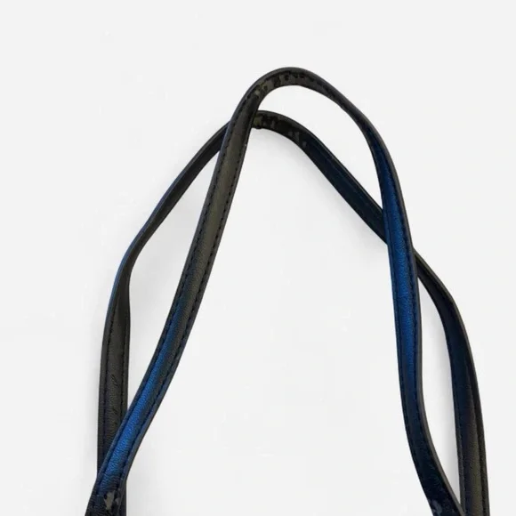 GUESS Large Black Tote Bad - Picture 3 of 8